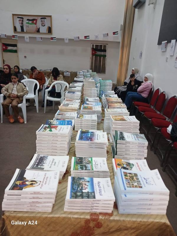 معرض لمنشورات واصدارات وزارة الثقافة في مركز شباب وشابات العارضة