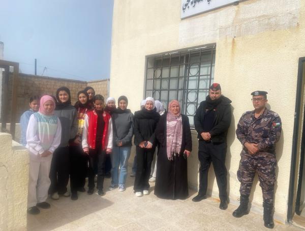 مركز شابات المزار الشمالي ينظم نشاطًا حول الاستخدام الآمن لوسائل التدفئة