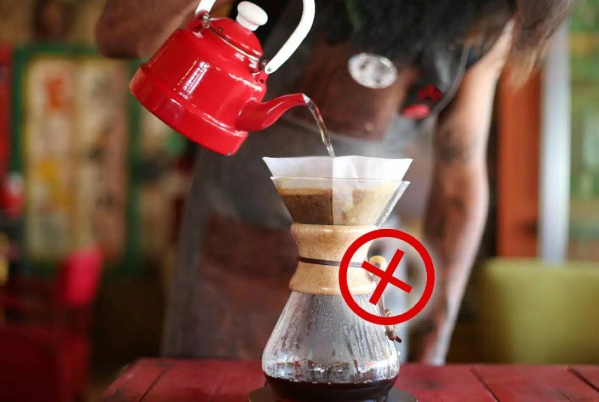 تسرق نكهتها اللذيذة… خمسة أخطاء شائعة عند تحضير القهوة
