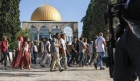 عشرات المستوطنين يقتحمون باحات المسجد الأقصى