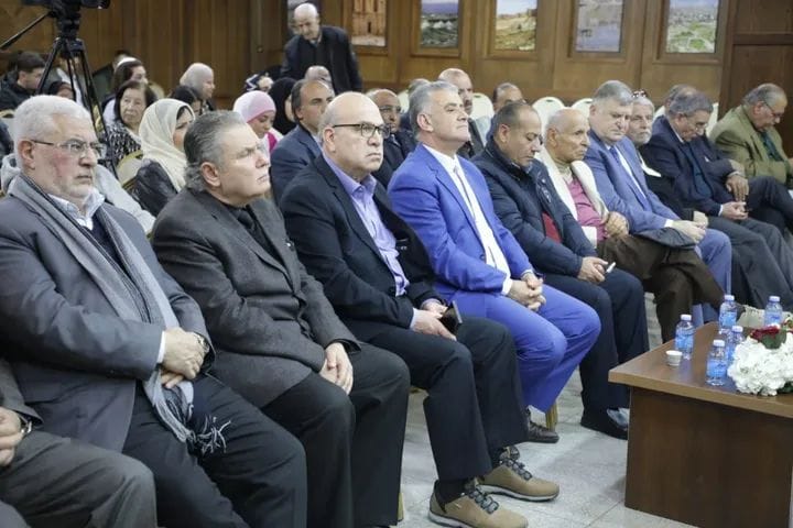 الأحمد يرعى توقيع ترانيم حوراني ( صور )