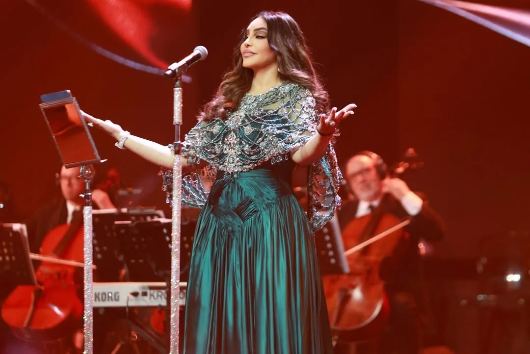 شاهد لماذا تفضّل أحلام الأزياء المطرزة في إطلالاتها؟