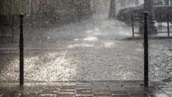 وكالة البيئة البريطانية تصدر 91 تحذيرا من فيضانات متوقعة