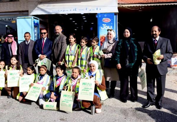 بدلها بقماش .. مبادرة تسعى لتعزيز السلوكيات والحد من التلوث