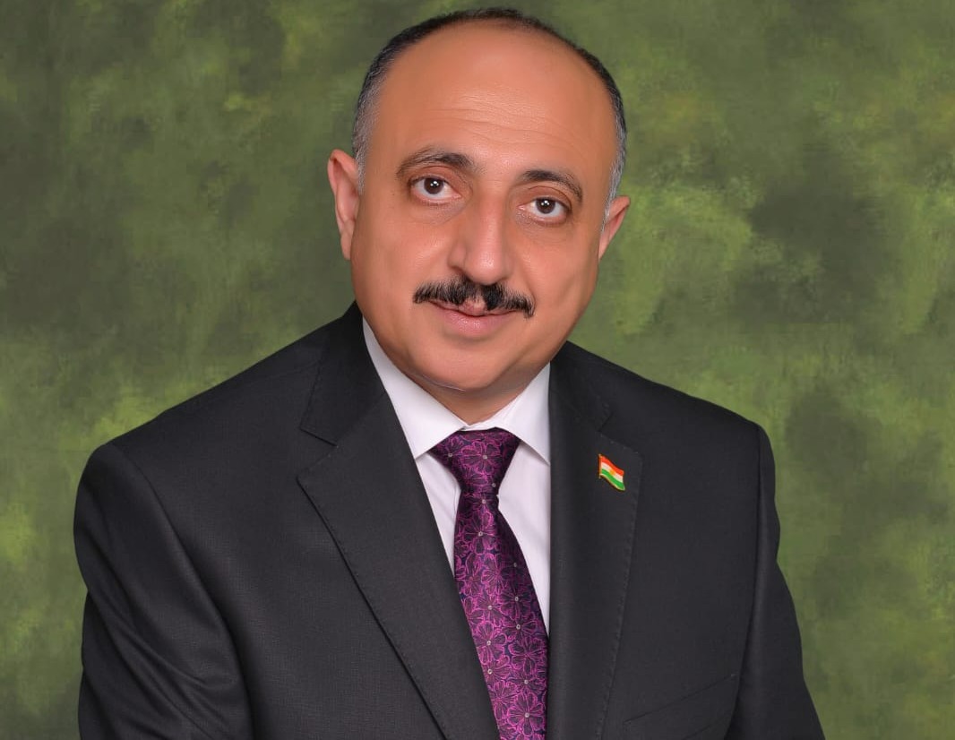 مخموري يكتب : اللغة هي هوية ووجود الأمة الكوردية