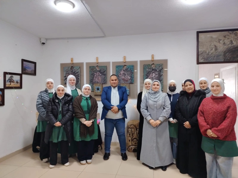 ثقافة الطفيلة تستقبل معلمات وطالبات مدرسة الطفيلة الثانوية للبنات