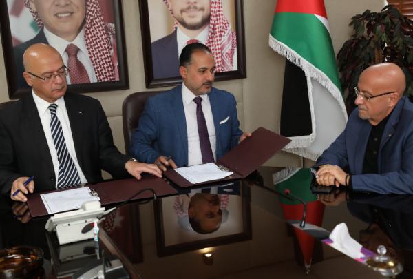 المياه والبوتاس توقعان اتفاقية لتعزيز الاستثمارات