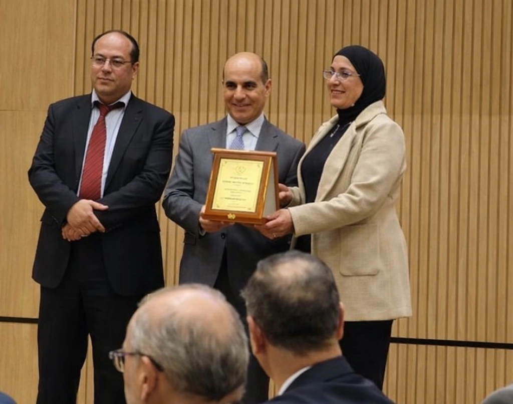 تكريم المحامية ريم البلبيسي في احتفالية فرسان العطاء بمناسبة عيد ميلاد جلالة الملك