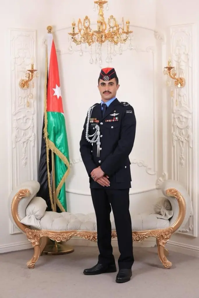 تهنئه بمناسبة التخرج من جامعة مؤتة (الجناح العسكري)