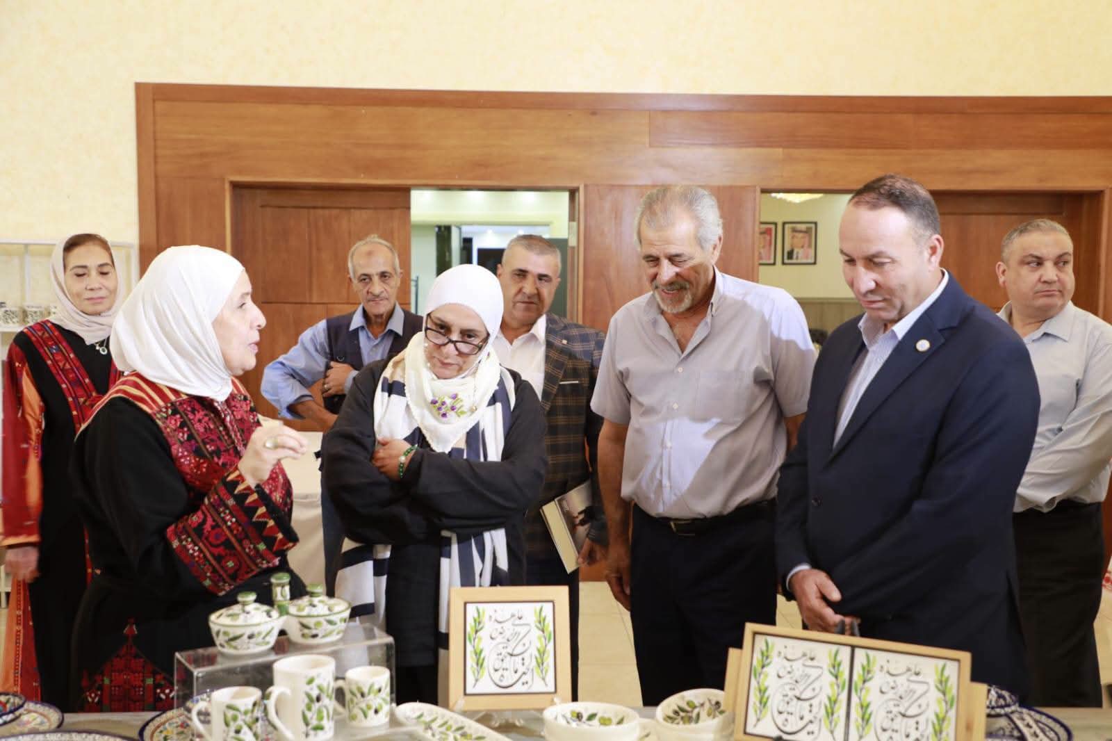 مندوبةً عن الرواشدة .. الشمالية ترعى افتتاح معرض مركز التراث الفلسطيني السادس عشر