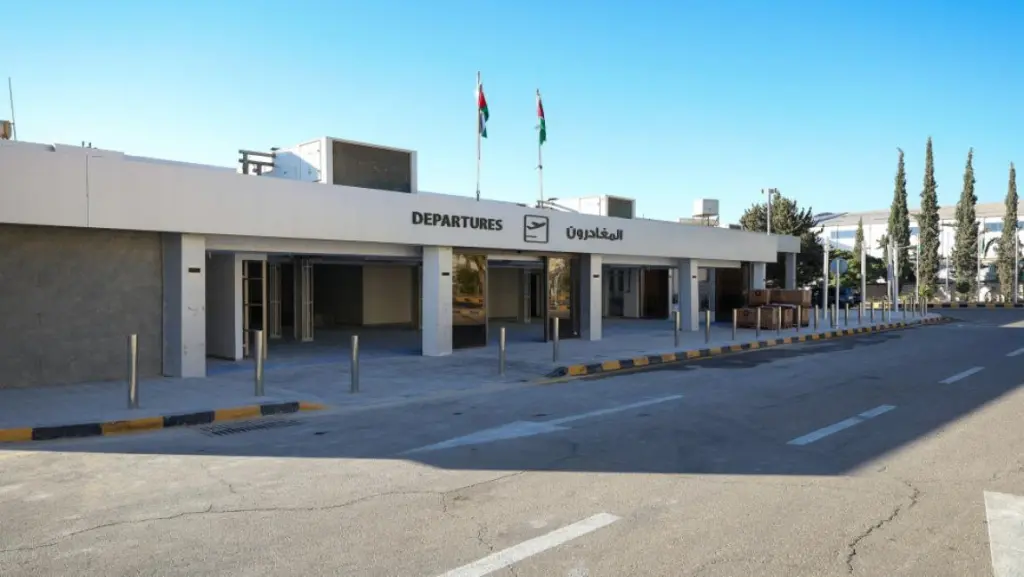 بدء تشغيل البوابات الإلكترونية للمغادرين في مطار مدينة عمّان