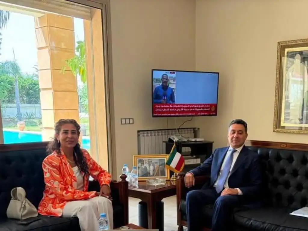 السفيرة غنيمات تزور سفارة الكويت في المغرب