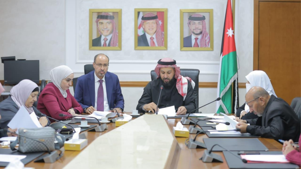 التربية النيابيةتبحث خطط عملها