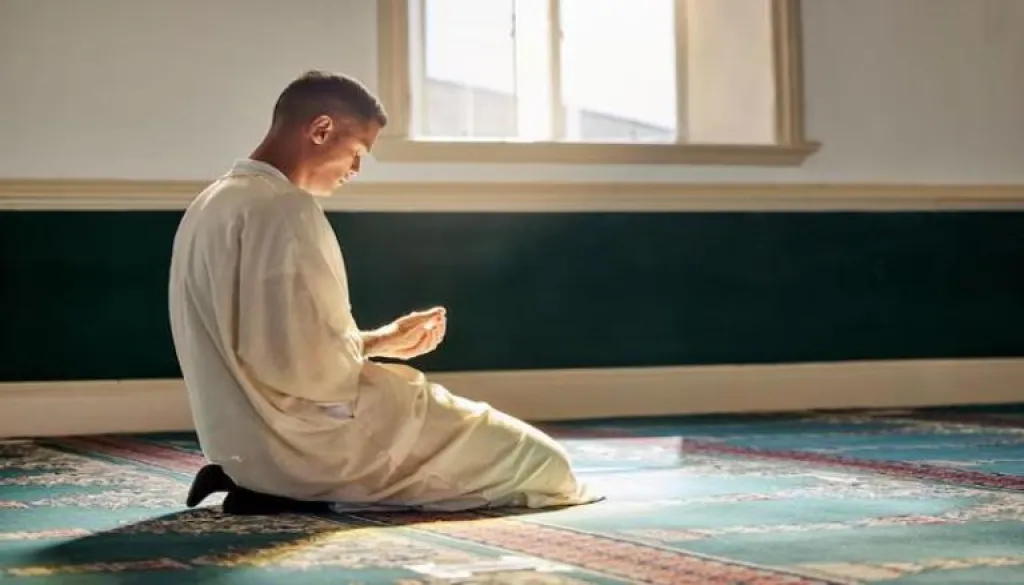 حصن المسلم المتجدد .. أذكار الصباح والمساء وأسرارها النفسية