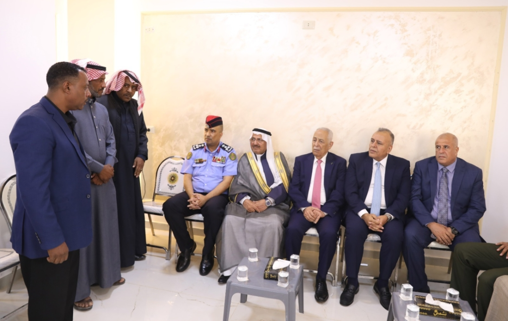 مندوبا عن الملك وولي العهد. العيسوي يعزي عشيرتي الشخاترة وأبو وندي