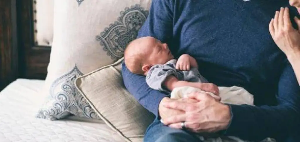 أسهل طريقة لنوم الطفل الرضيع
