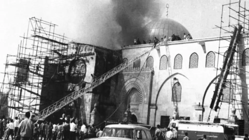"فلسطين النيابية ": ذكرى إحراق الأقصى جرح مفتوح في وجدان الأمة