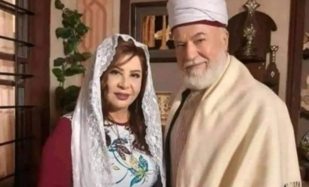 شاهد بالفيديو: الشيخ عبد العليم يطلب يد أم بشير بمشهد رومانسي