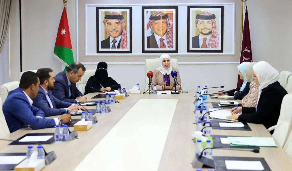 الأسرة النيابيةتناقش إجازة الأمومة للعاملات في القطاع الخاص