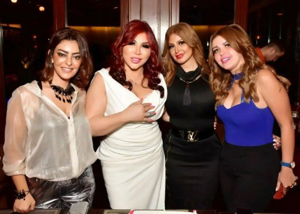 شاهد بالصور.. غادة إبراهيم تخطف الأنظار في عيد ميلادها بإطلالة ساحرة