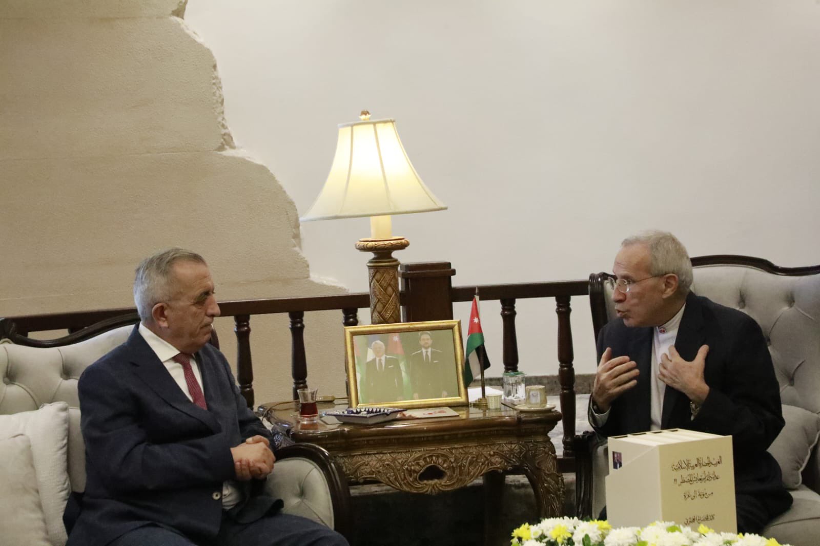 وزير الثقافة يلتقي العلامة الدكتور كامل العجلوني