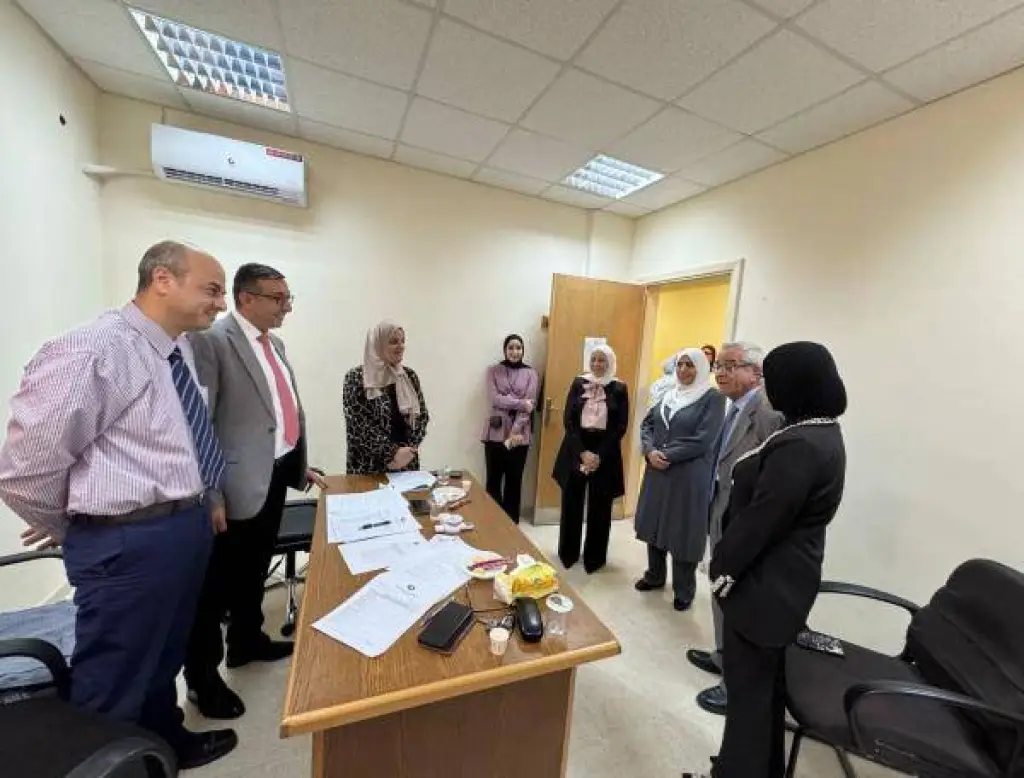 نائب رئيس الهاشمية يتابع مجريات الامتحانات الشفهية لخريجي التمريض