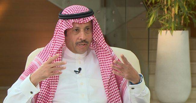 السفير السعودي يعزي بوفاة والد الملكة