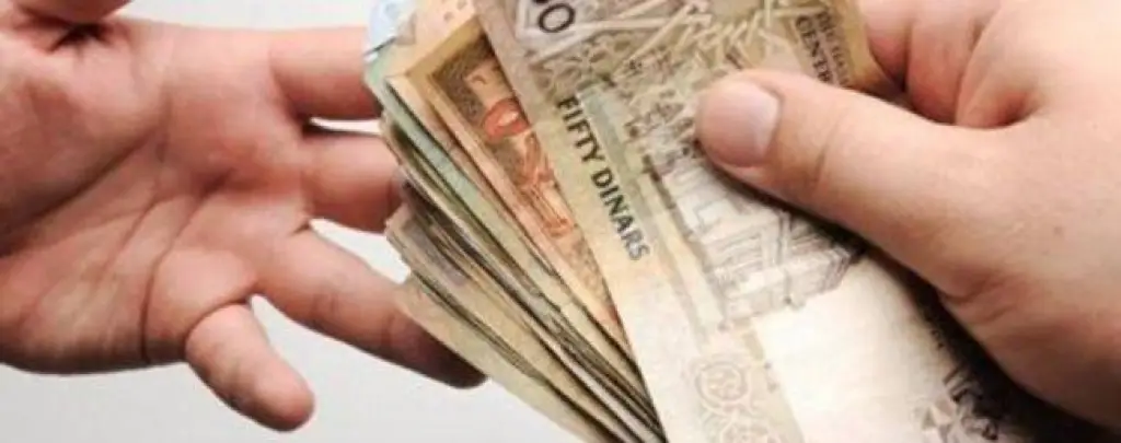 500 دينار متوسط الأجور الشهري في المملكة