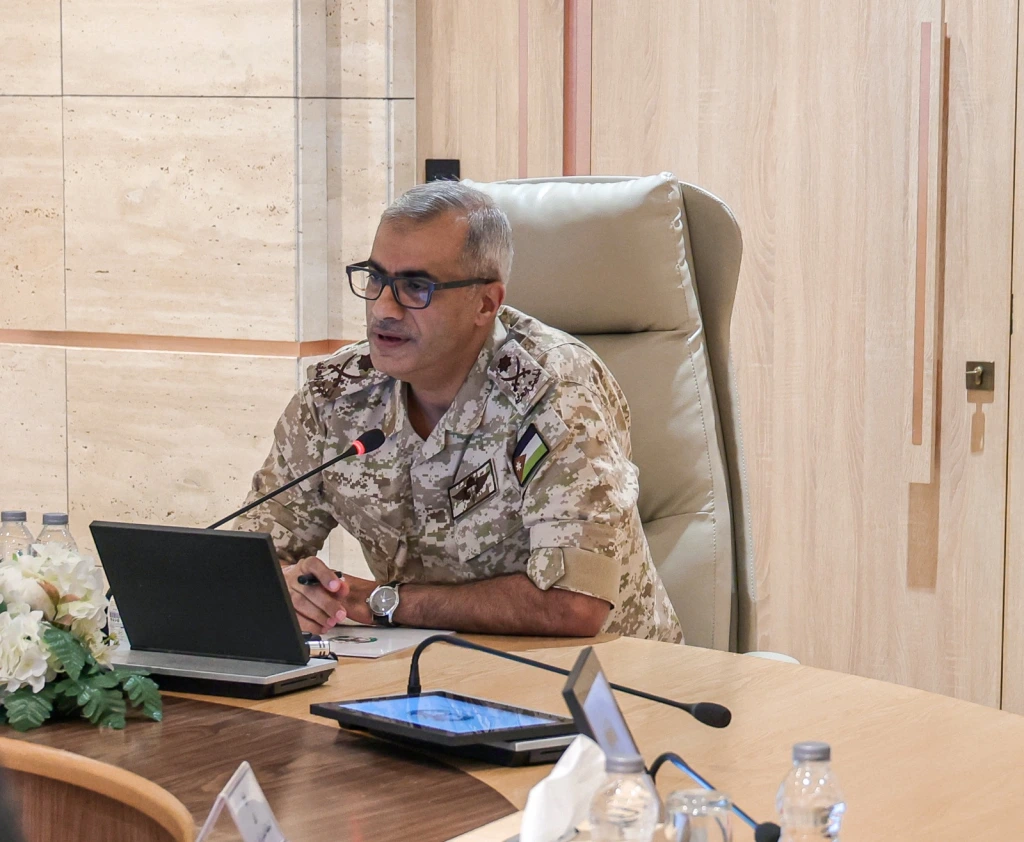 الحراسيس يتلقى التهاني بمناسبة الثقة الملكية السامية بتعيينه رئيساً لهيئة الأركان المشتركة