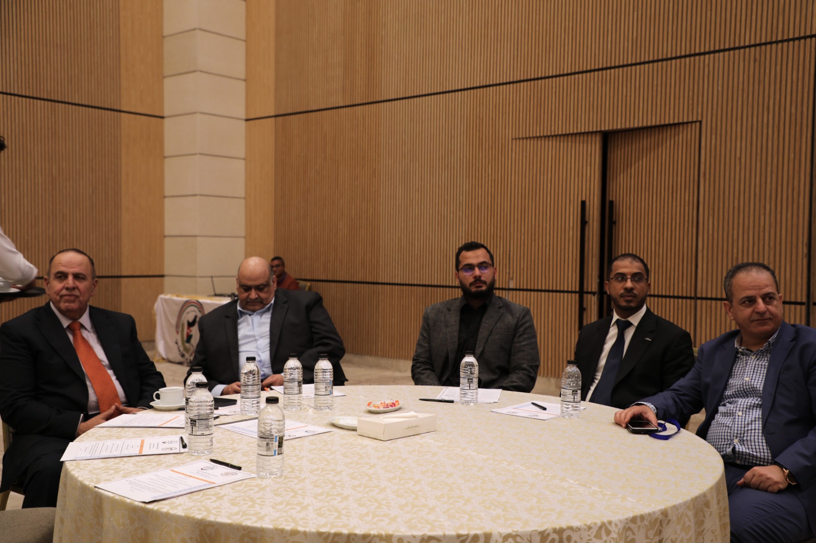 العودات يرعى إشهار الأكاديمية الحزبية لحزب المحافظين الأردني
