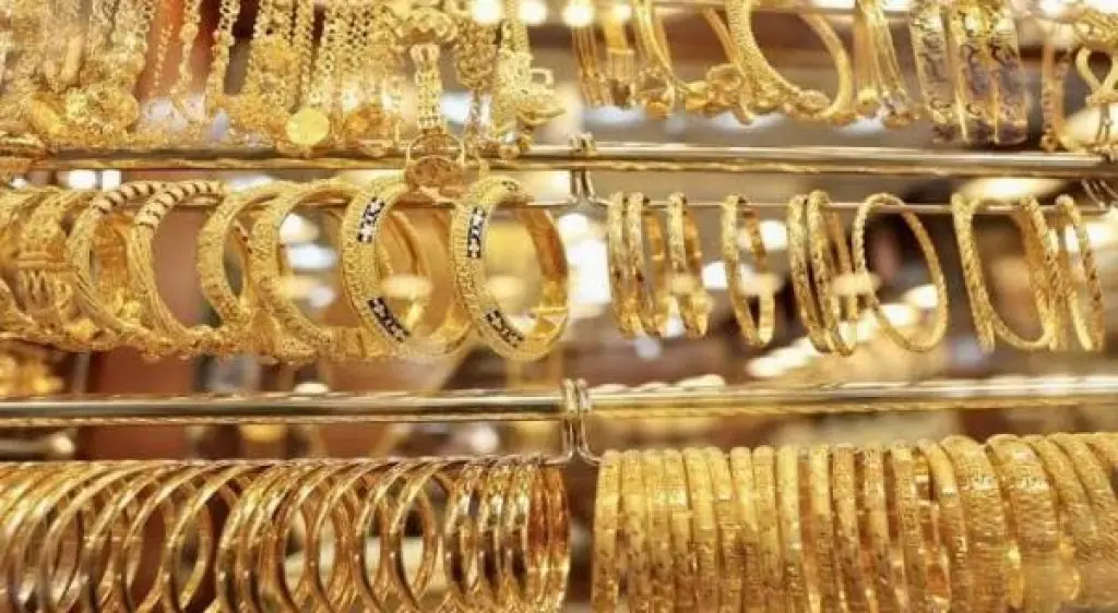 انخفاض أسعار الذهب محليا إلى 93.70 دينارا للغرام