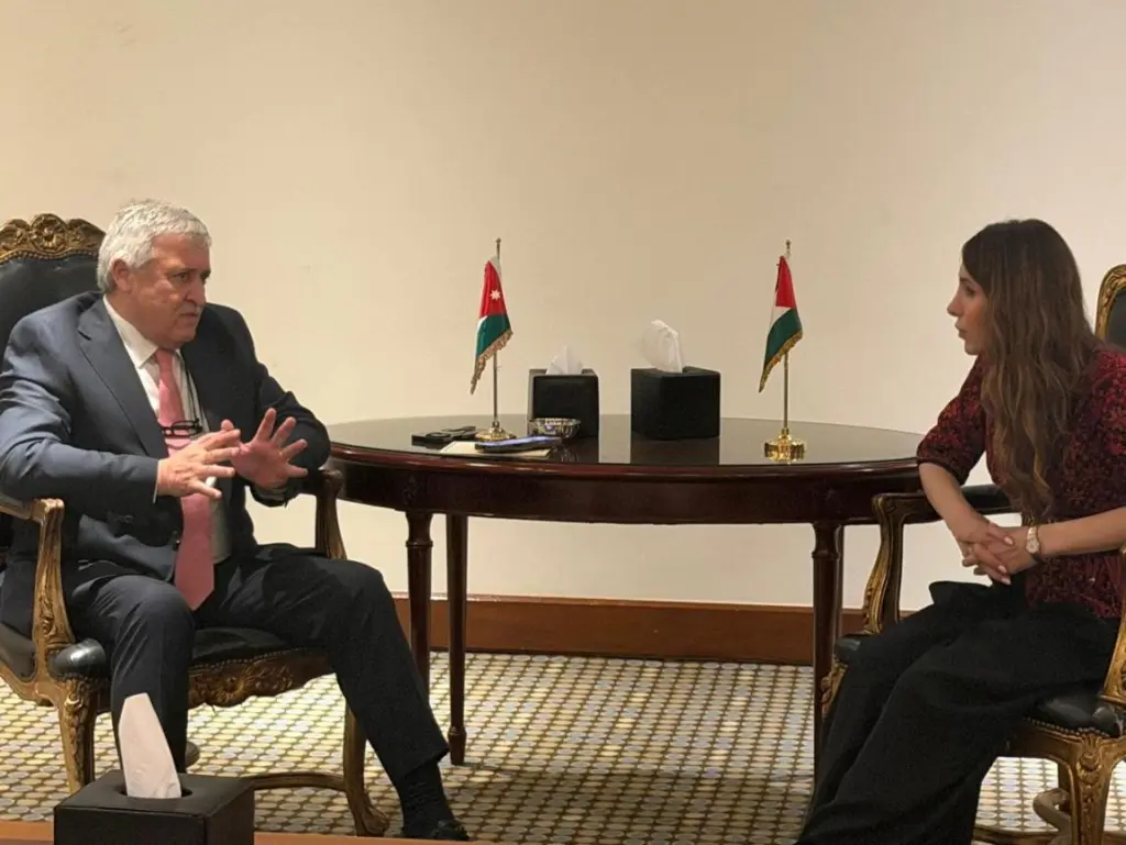 وزير العمل ونظيرته الفلسطينية يبحثان تبادل الخبرات
