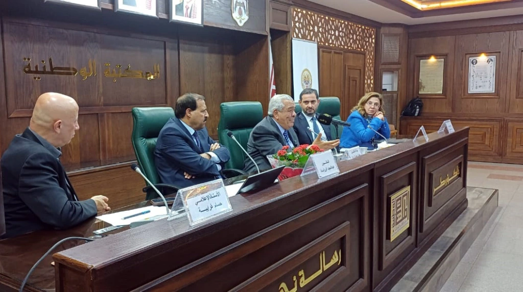 منتدون يعاينون بناء القادة الإداريين ودورهم في صناعة المستقبل