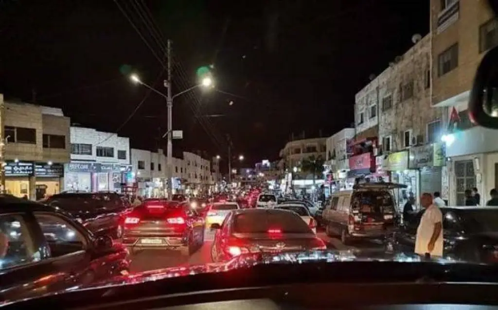 شاهد كيف بدت الأسواق مساء الأربعاء (صور وفيديو)