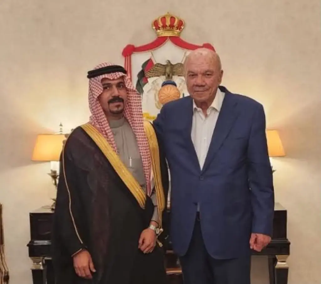 الشيخ أمجد الشرعة يهنئ دولة فيصل الفايز بالثقة الملكية بتجديد رئاسته لمجلس الأعيان