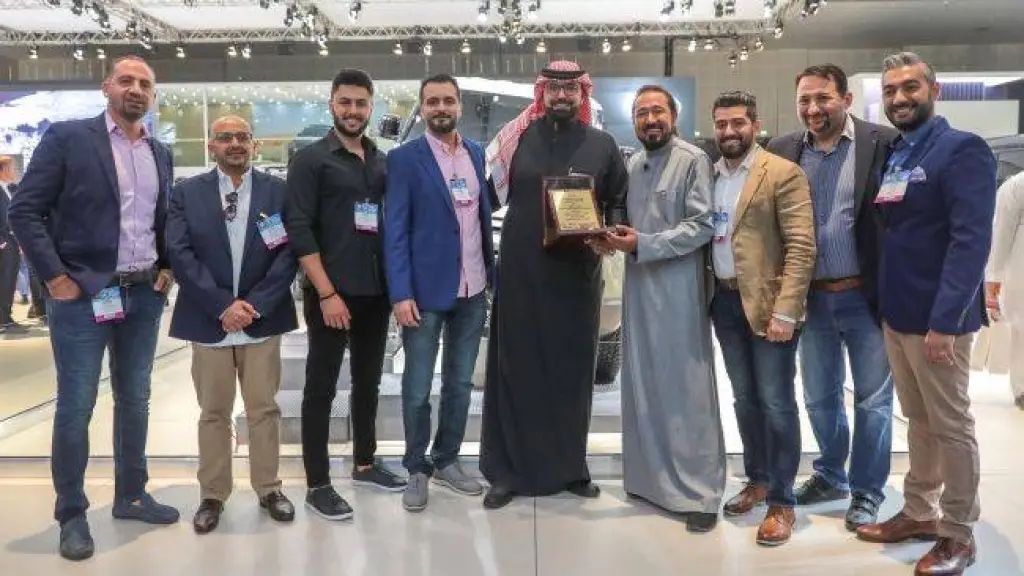 سلمان سلطان من جاكوار لاند روڤر يفوز بجائزة أفضل مدير علاقات عامة