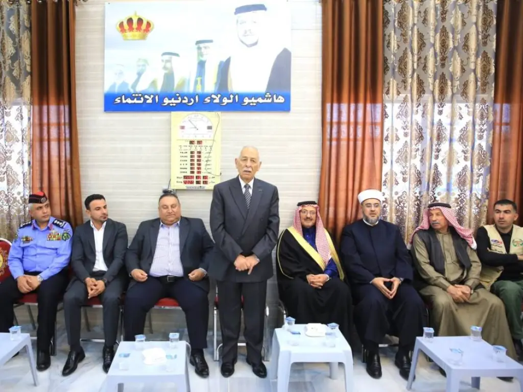 مندوبا عن الملك وولي العهد.. العيسوي يعزي عشائر السواعير والأزايدة والشديفات والأرتيمة