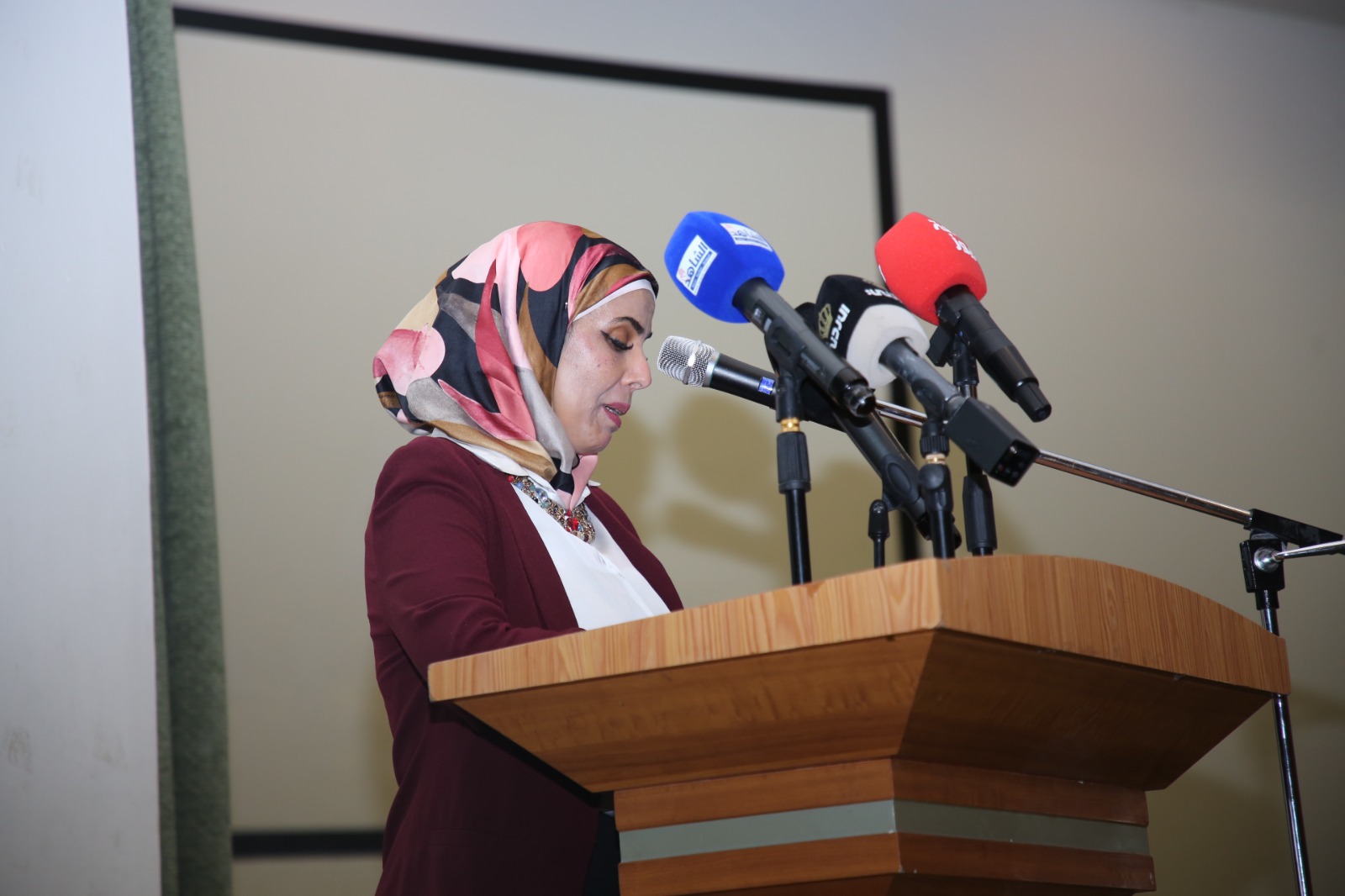 شمس السلط تتوج إبداع الريشة ختام  يتلألأ بألق الفن والوفاء في الملتقى التشكيلي الثاني عشر