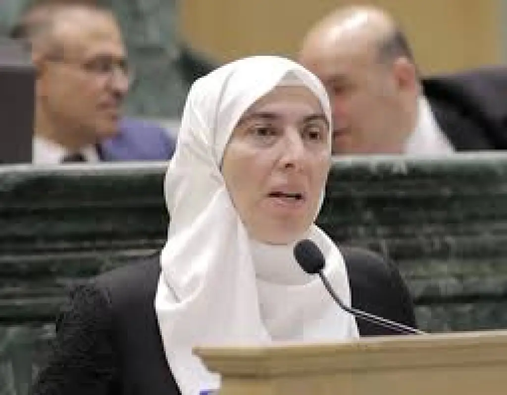 النائب ديمة طهبوب تسأل عن 272 متقاعدًا برواتب مرتفعة بالأردن