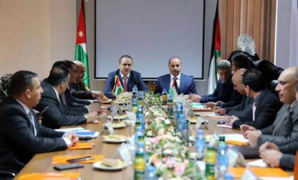 وزير الزراعة الفلسطيني: سعي لاحلال المنتجات الأردنية بدلا من الاسرائيلية