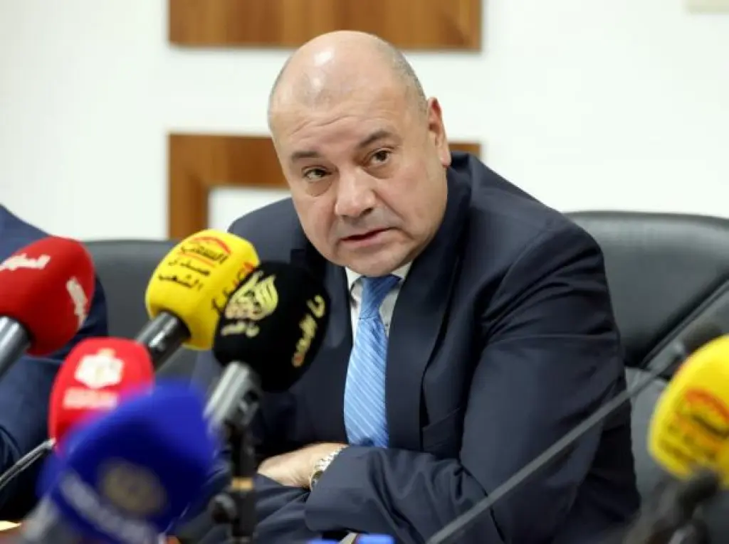 الميثاق والجبهة ورئيس اللجنة المالية يشيدون بالعودات: الوزير الأقرب