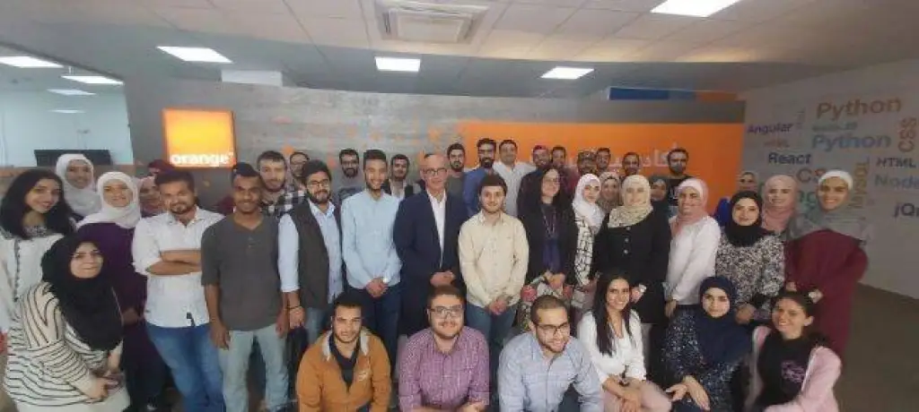 Orangeالأردن تنظم ورشة عمل عن التكنولوجيا الحديثة لطلاب أكاديمية البرمجة