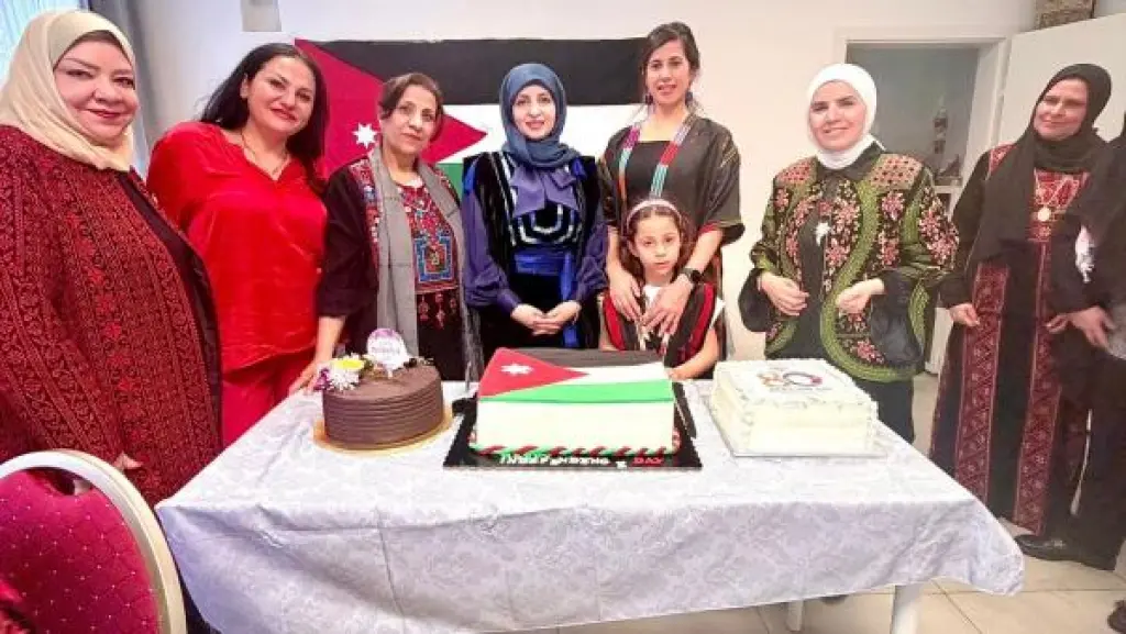الجالية الأردنية في النمسا تحتفل بعيد الاستقلال ويوم العلم والأم بأجواء وطنية مميز