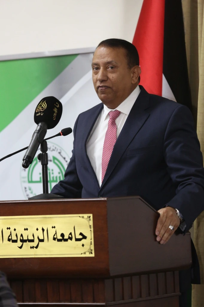العين الحواتمة  يرعى احتفال جامعة الزيتونة بيوم الوفاء والبيعة