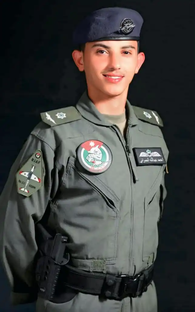 الملازم طيار مقاتل أحمد عبدالله العمران ..مبارك