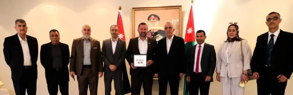 الرواشدة يلتقي وفد من حزب التنمية الوطني