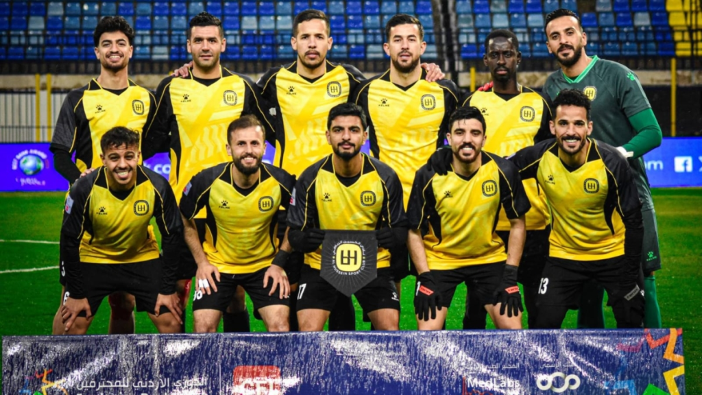 الدوري ولع).... وسلامي يراقب...و التحكيم...؟!