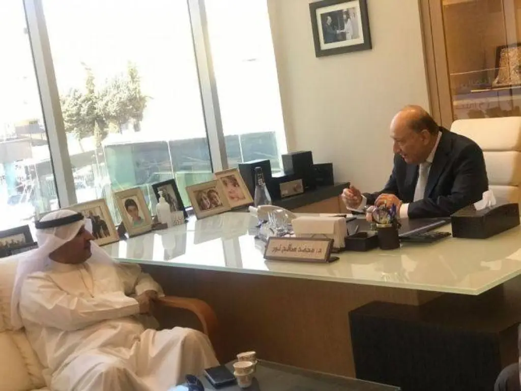 السفير الكويتي يُجري زيارة لمُستشفى العيون التخصصي