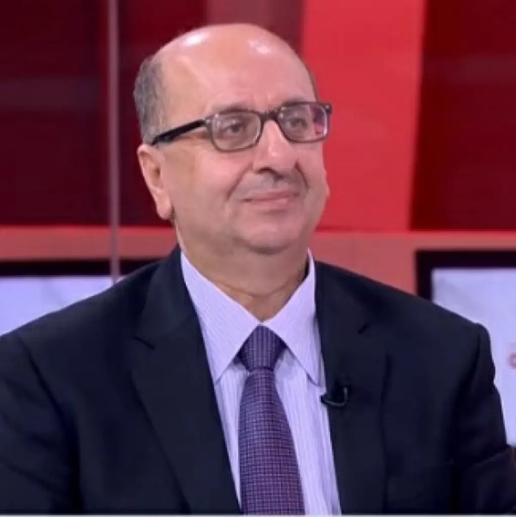 المعايطة يكتب : مسرحية سخيفة