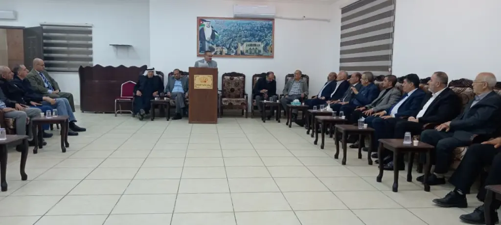 عشائر العواملة تجديد الثقة بالهيئة الإدارية لديوان العشيرة